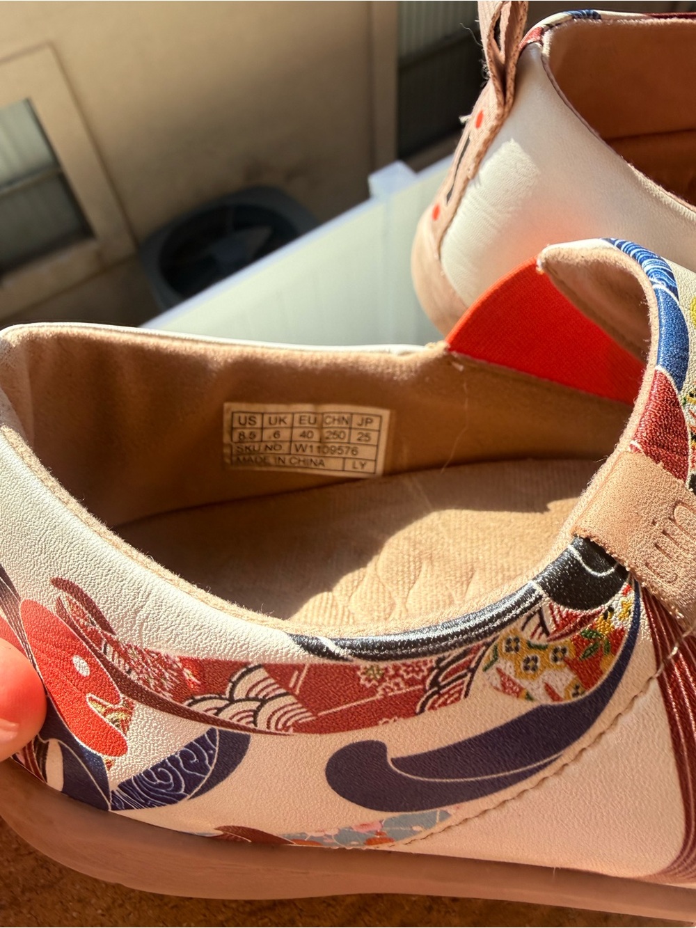 UIN White Floral-Pattern Slip-On Shoes with Blue and Red Accents - Picture 5 of 16